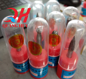Mũi hợp kim