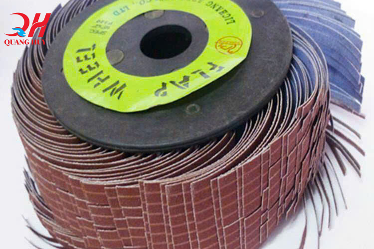 Nhám chổi xả lai