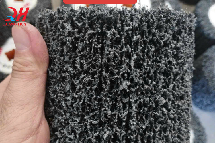 Quả nỉ đen xả line