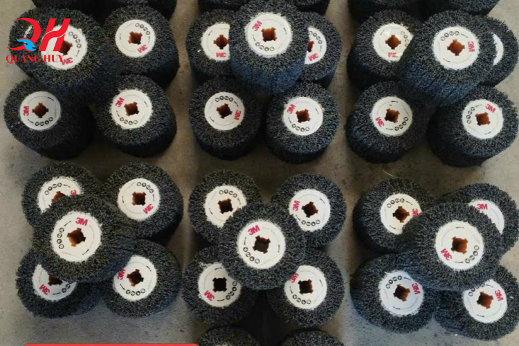 Quả nỉ đen xả line